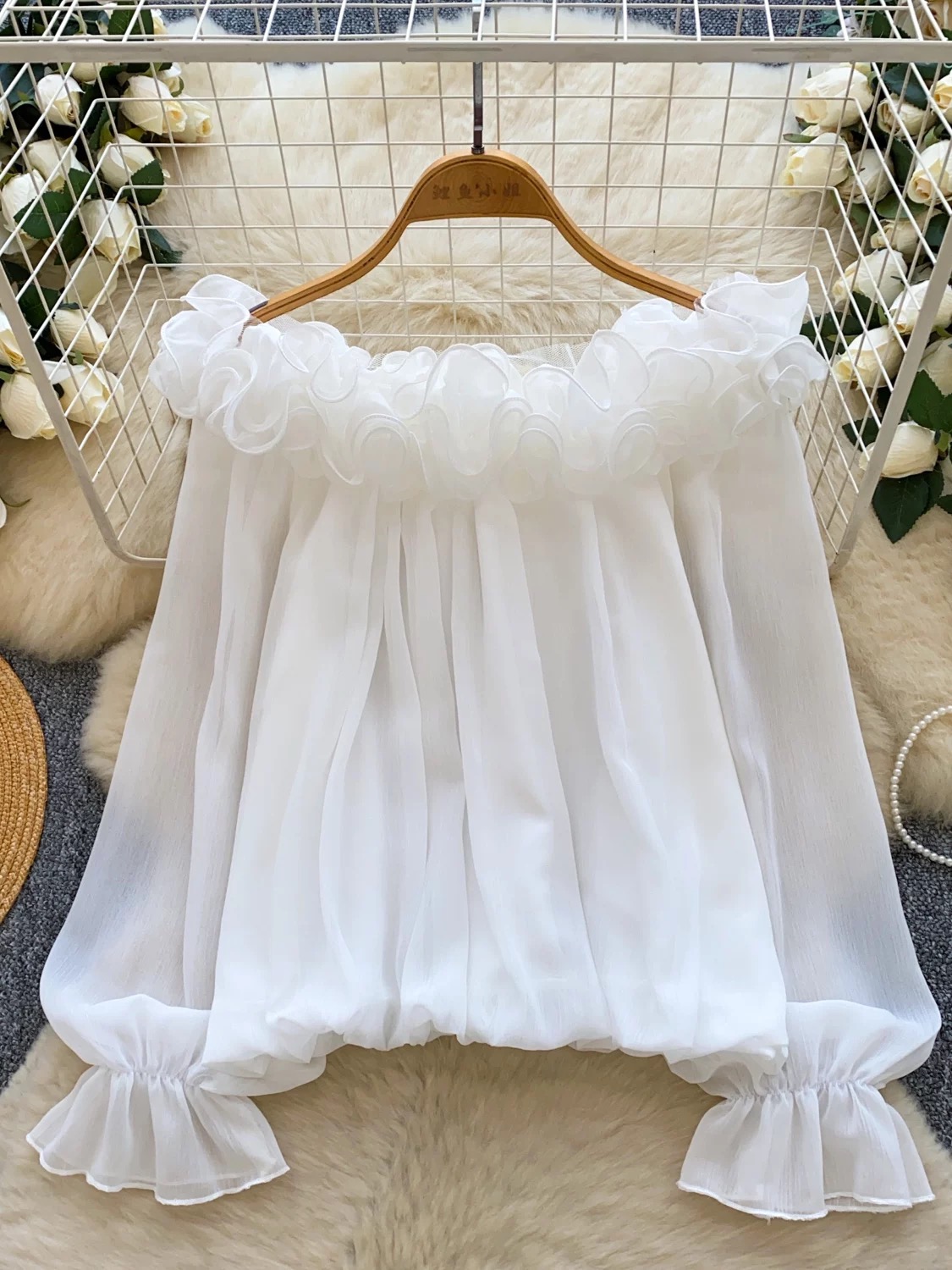 Bidding my time blouse BE431 images